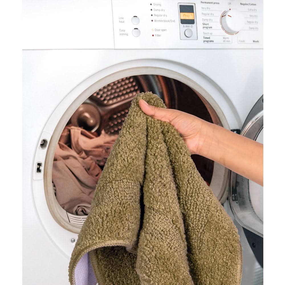 Bath Mat, Expedition