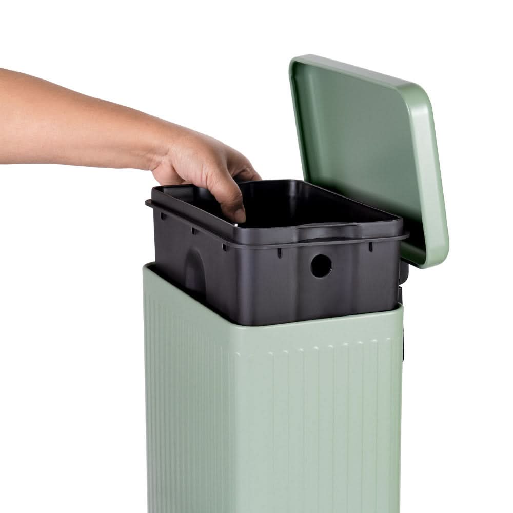 Jacques Pedal Dustbin